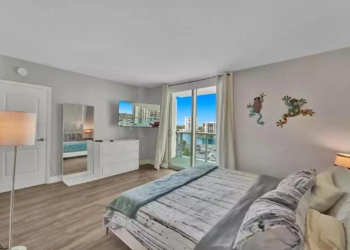 Amazing Apartment On Hollywood Beach Tides