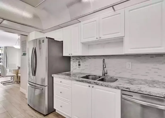 Amazing Apartment On Hollywood Beach Tides