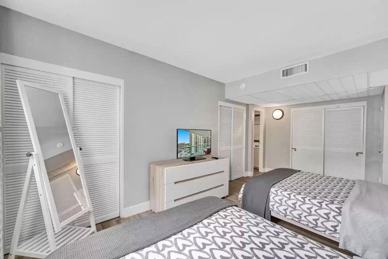 Amazing On Tides Apartment Hollywood